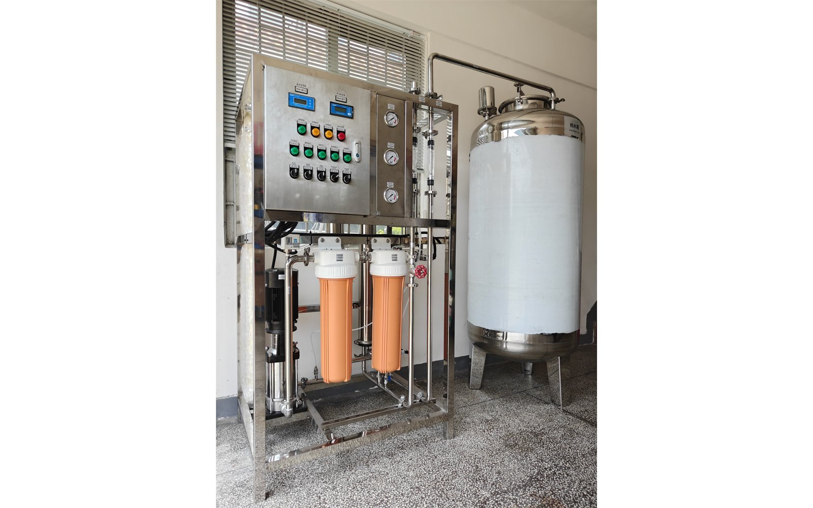 小型纯水设备工厂生产与交付现场